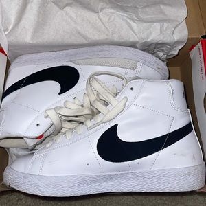 Nike blazer